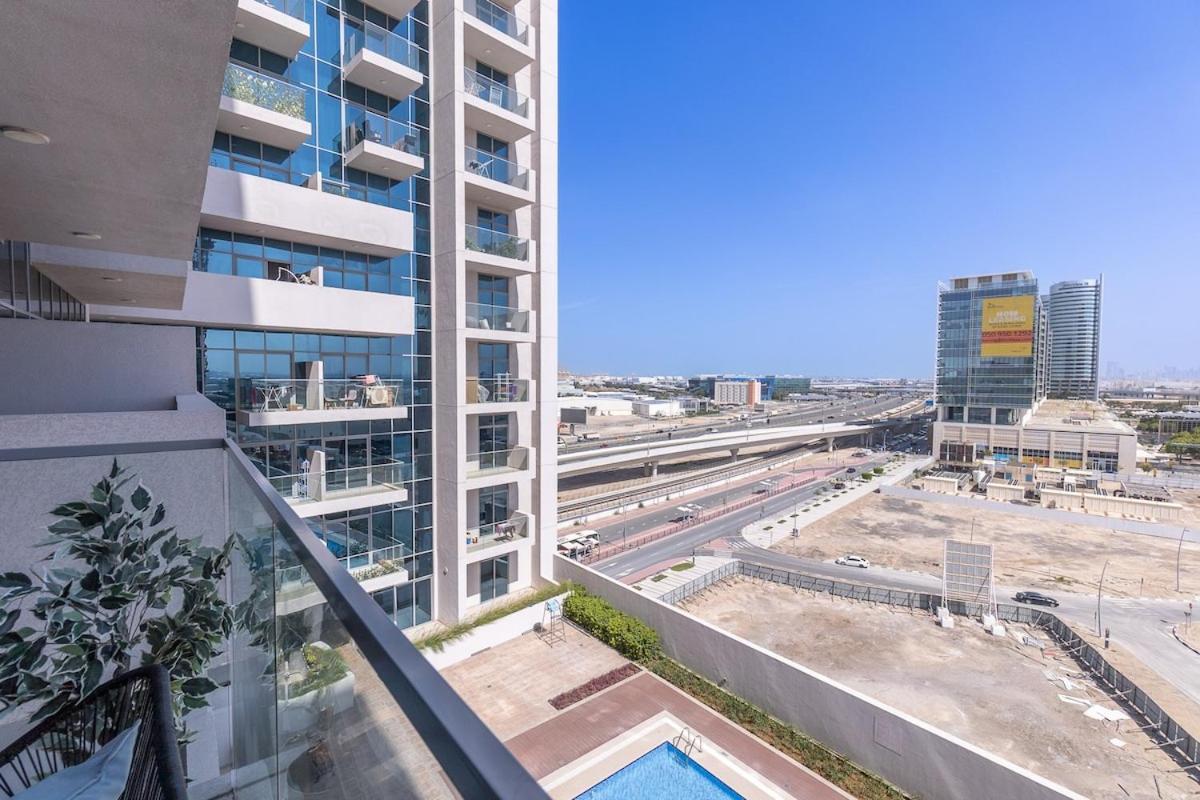 Bright And Airy Studio Apartment At Azizi Aura In Jebel Ali! Dubai Exterior foto